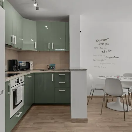 Apartment Perla By Harbour By Costarentals - Ref 239